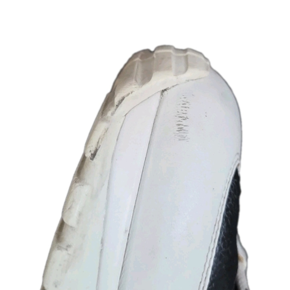 Louis Vuitton White & Black LV Run Away Sneakers - Picture 13 of 16